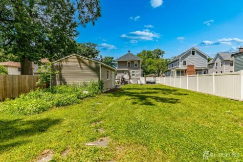 245 W 3 Avenue Roselle NJ 07203