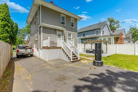 245 W 3 Avenue Roselle NJ 07203