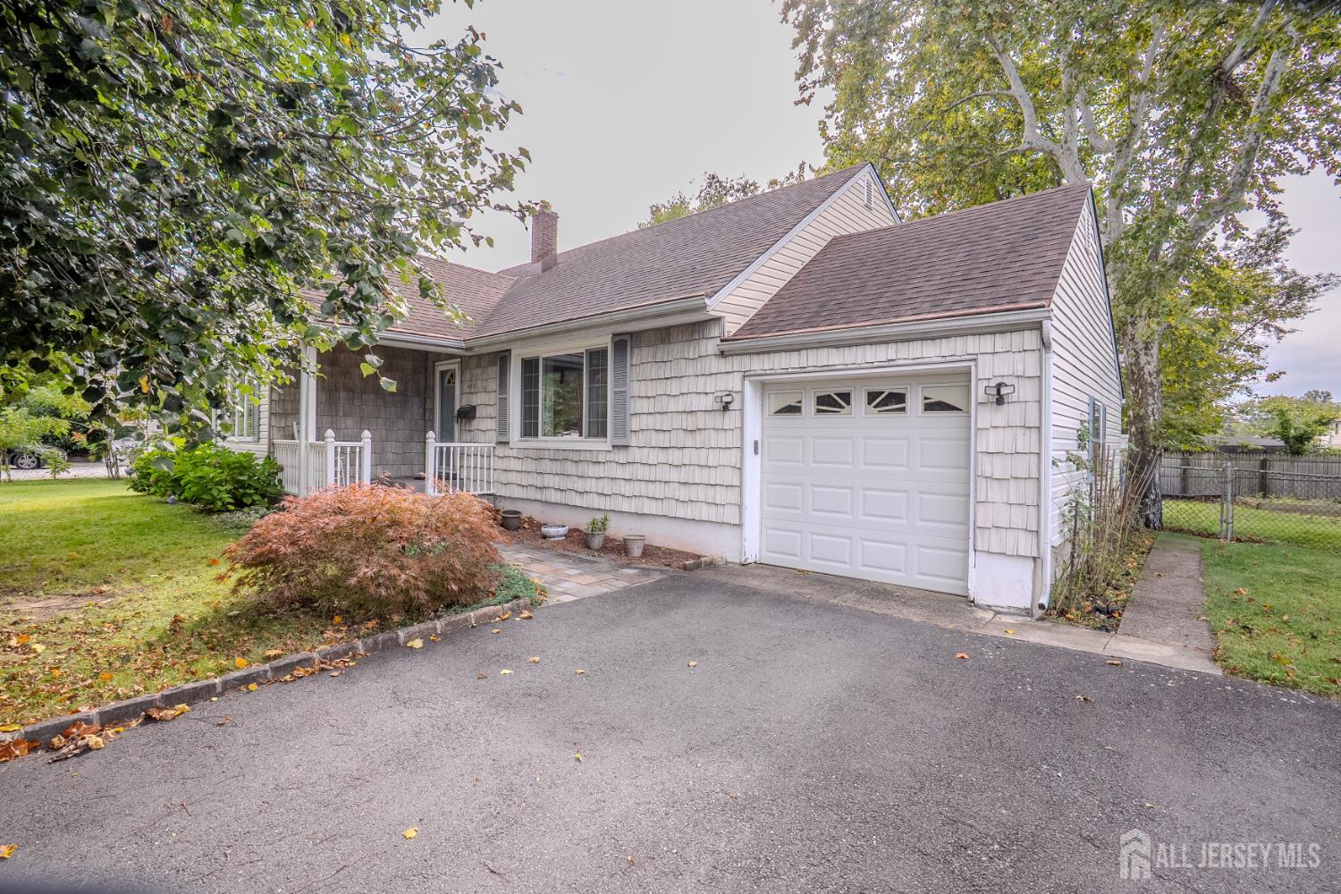 499 Old Stage Road Spotswood NJ 08884