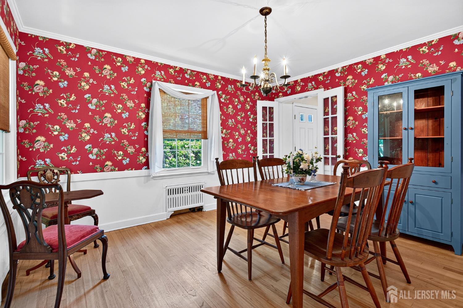 31 Warwick Road Colonia NJ 07067