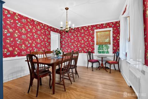 31 Warwick Road Colonia NJ 07067