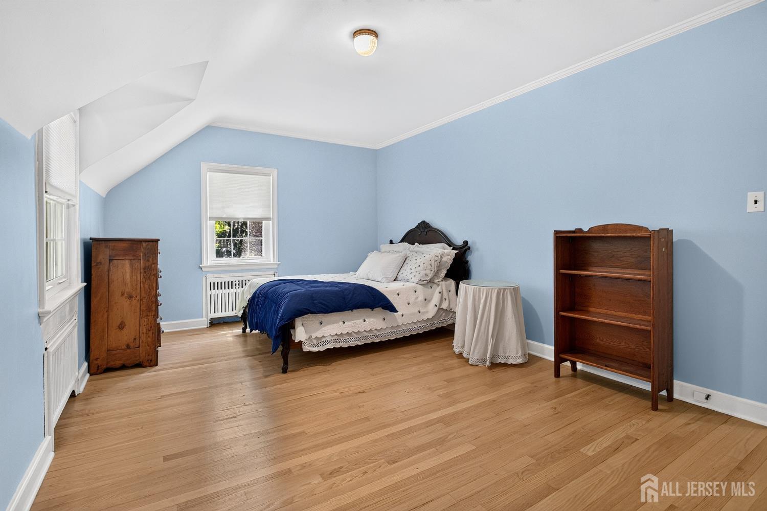31 Warwick Road Colonia NJ 07067
