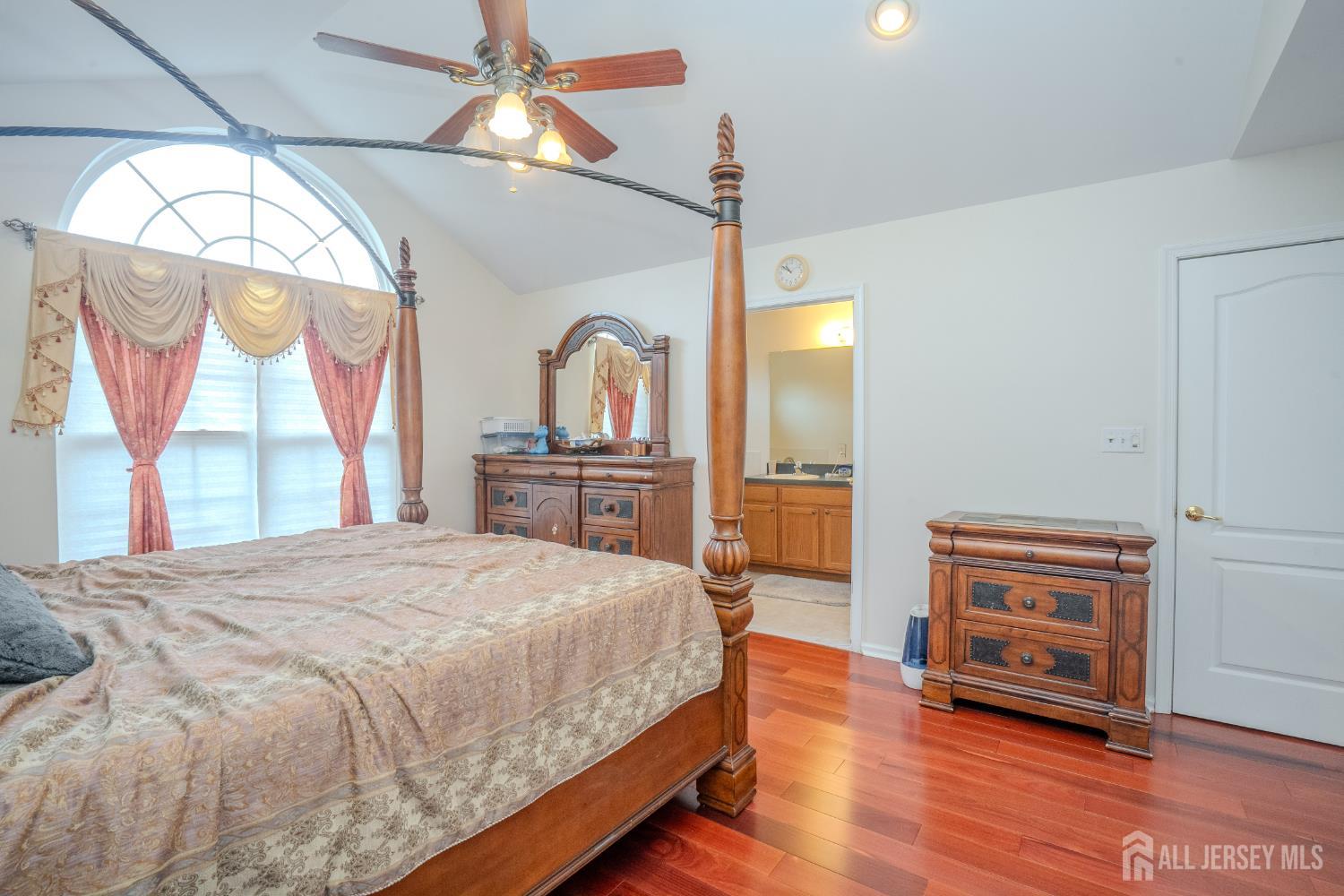 1101 Cottonwood Court North Brunswick NJ 08902