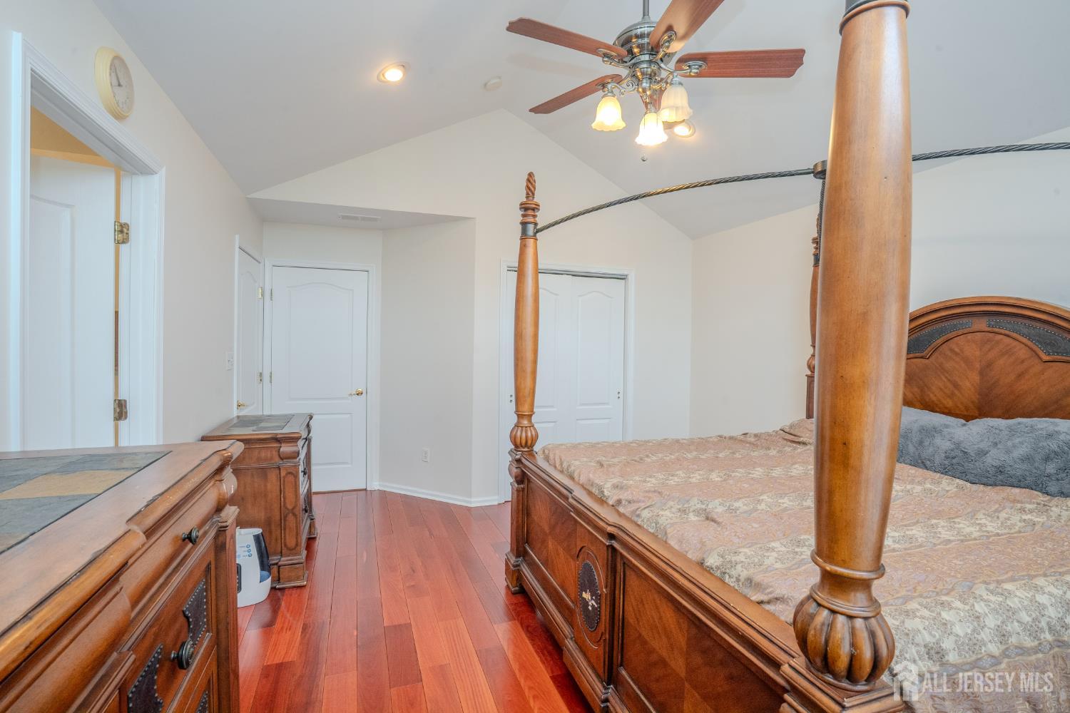 1101 Cottonwood Court North Brunswick NJ 08902