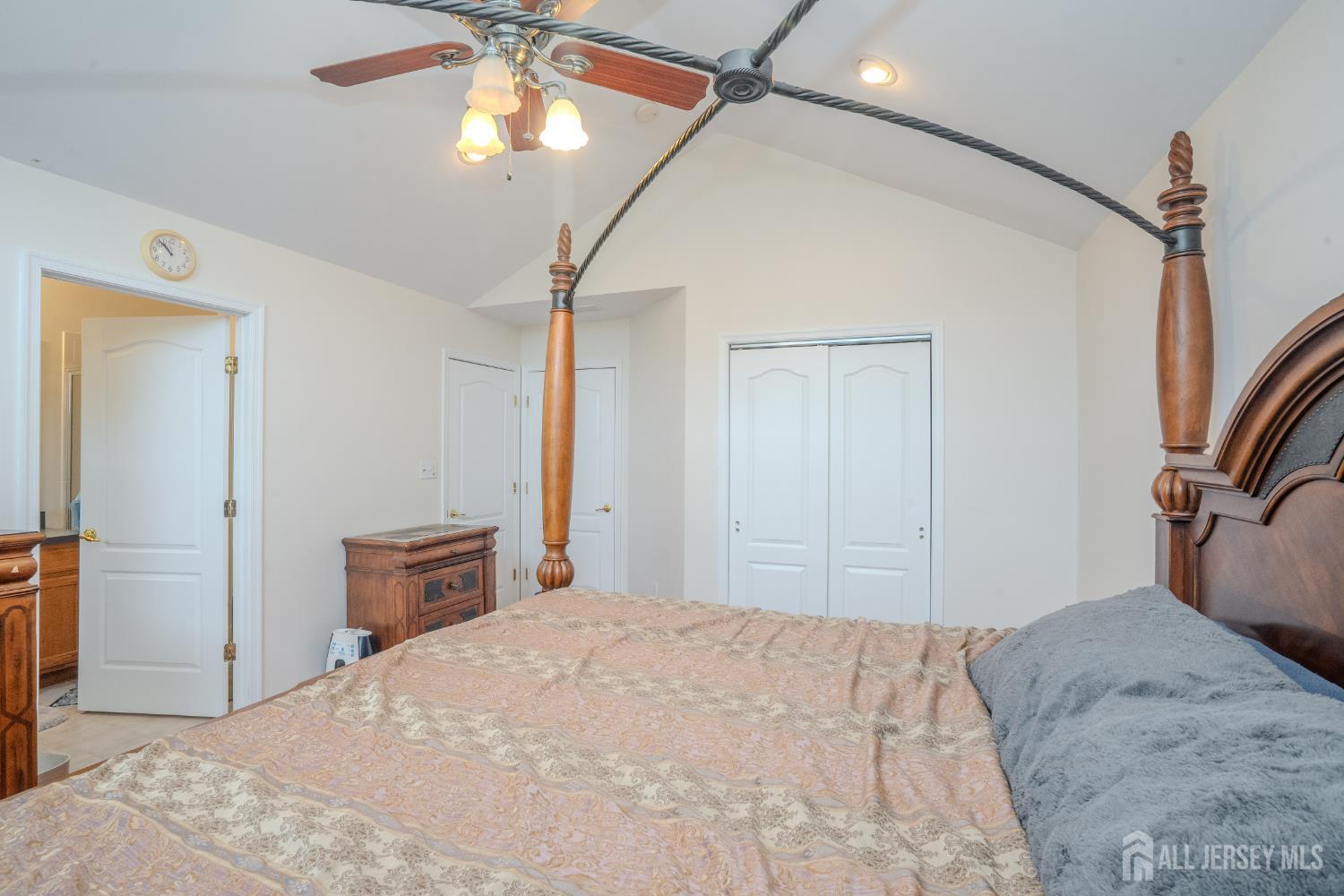 1101 Cottonwood Court North Brunswick NJ 08902