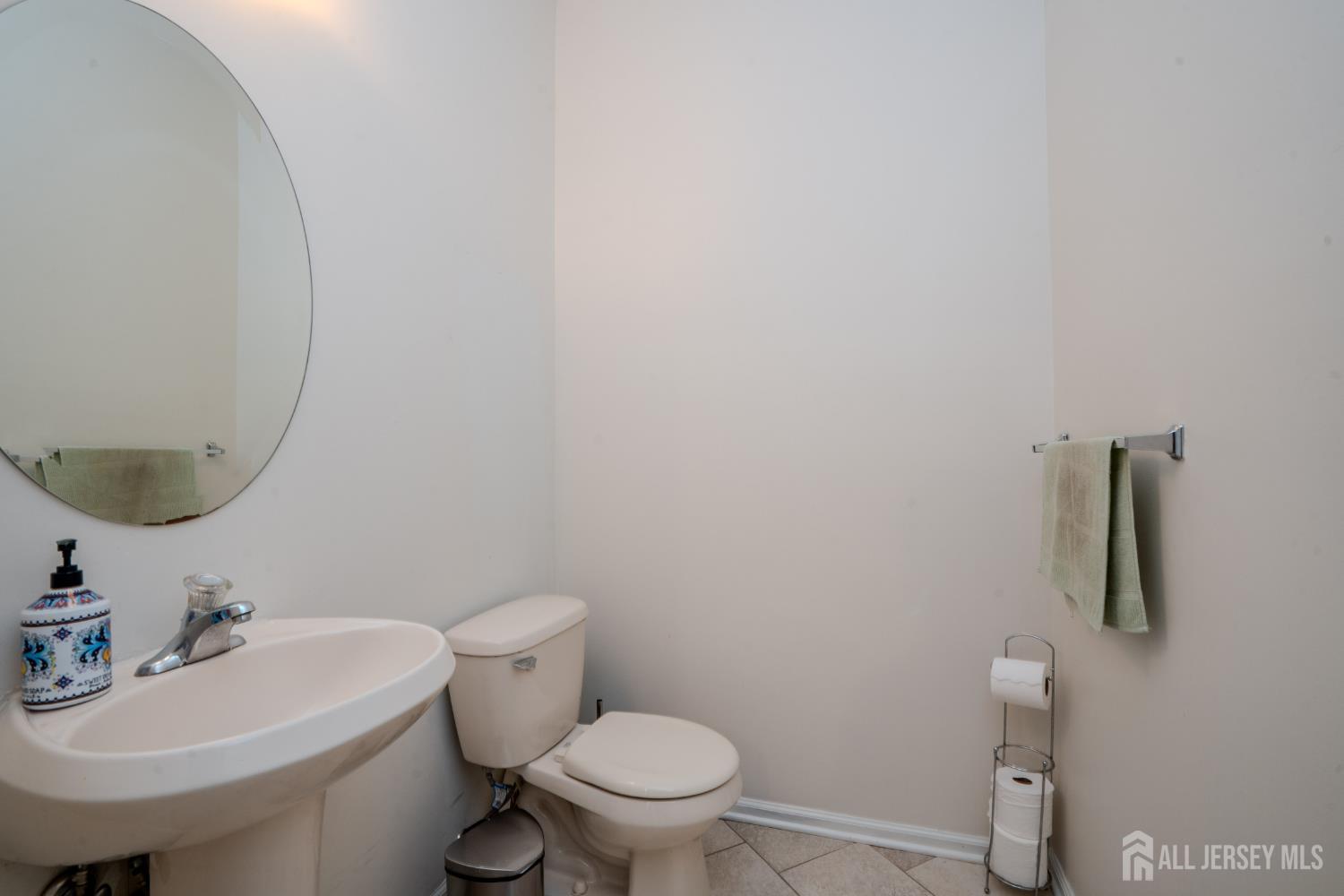 1101 Cottonwood Court North Brunswick NJ 08902