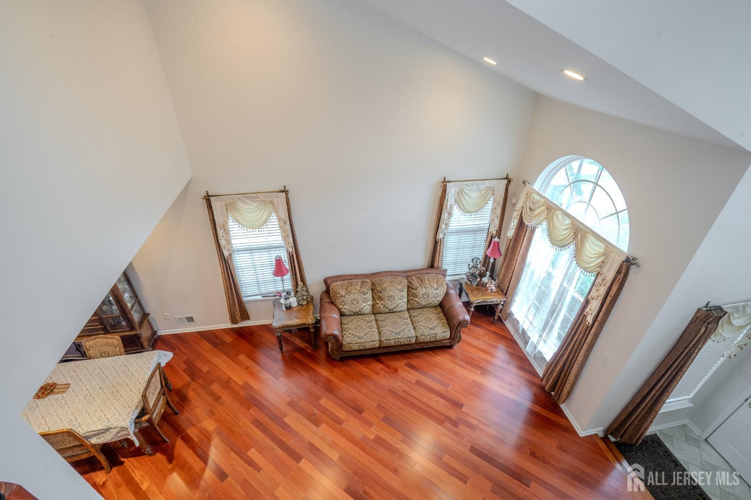 1101 Cottonwood Court North Brunswick NJ 08902