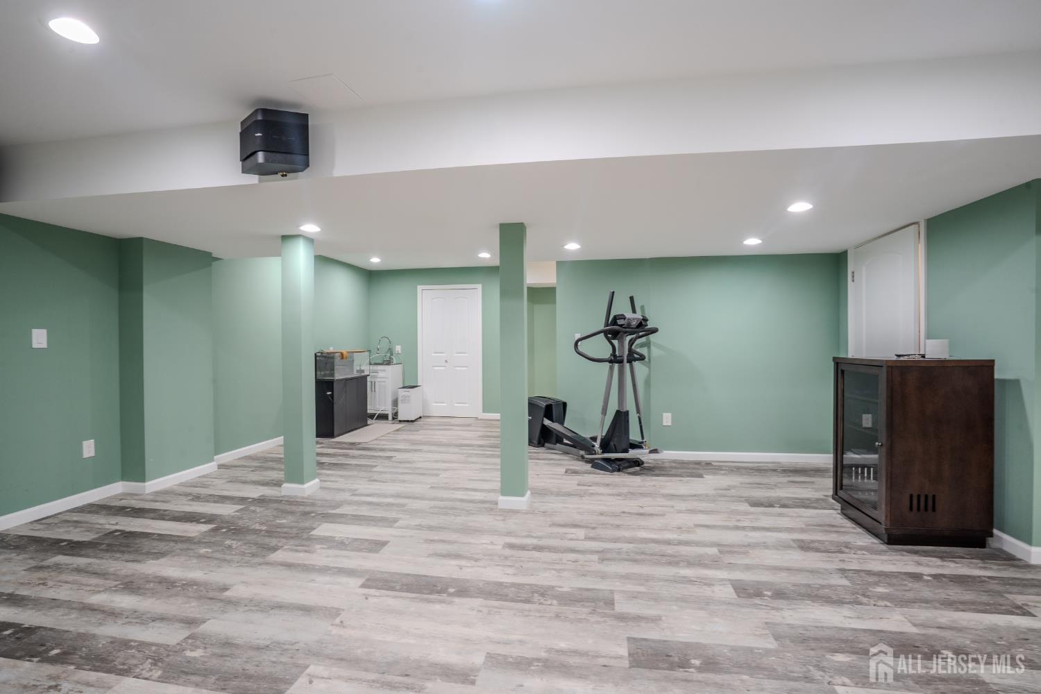 1101 Cottonwood Court North Brunswick NJ 08902