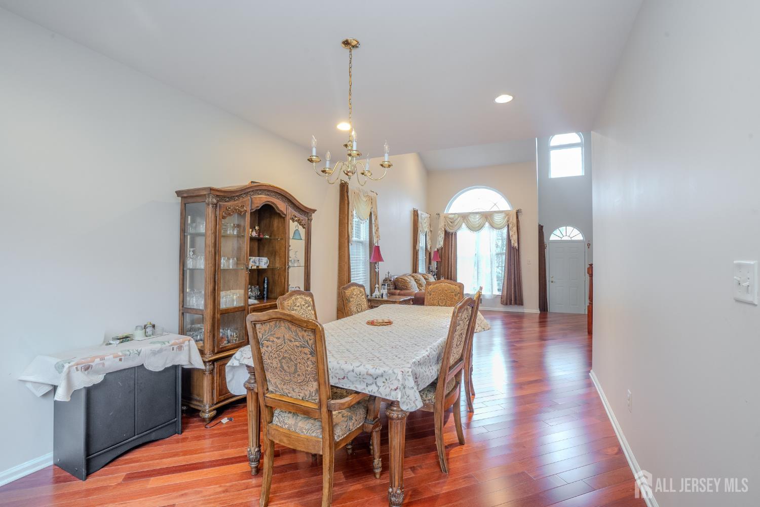1101 Cottonwood Court North Brunswick NJ 08902