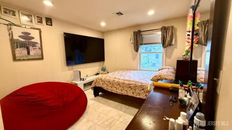 36 Fiume Street Iselin NJ 08830