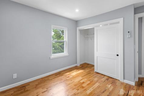 8 Germantown Avenue Middlesex NJ 08817