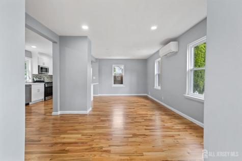 8 Germantown Avenue Middlesex NJ 08817