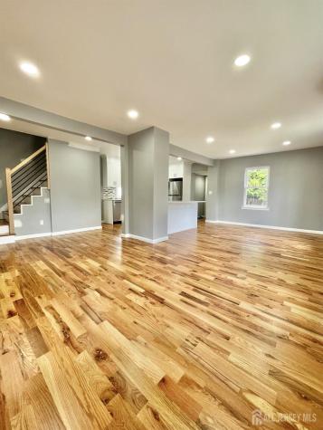 8 Germantown Avenue Middlesex NJ 08817