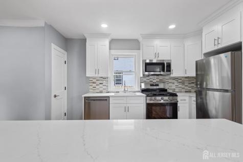 8 Germantown Avenue Middlesex NJ 08817