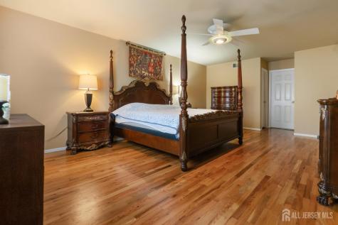 25 Cherokee Road East Brunswick NJ 08816