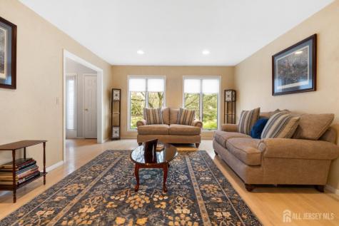 25 Cherokee Road East Brunswick NJ 08816