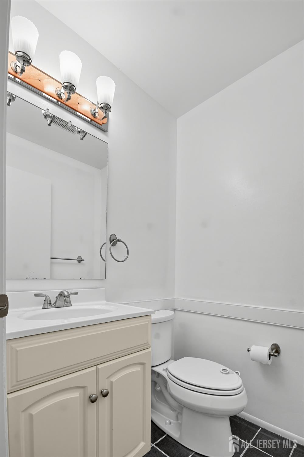 38 Ventura Court Old Bridge NJ 08857