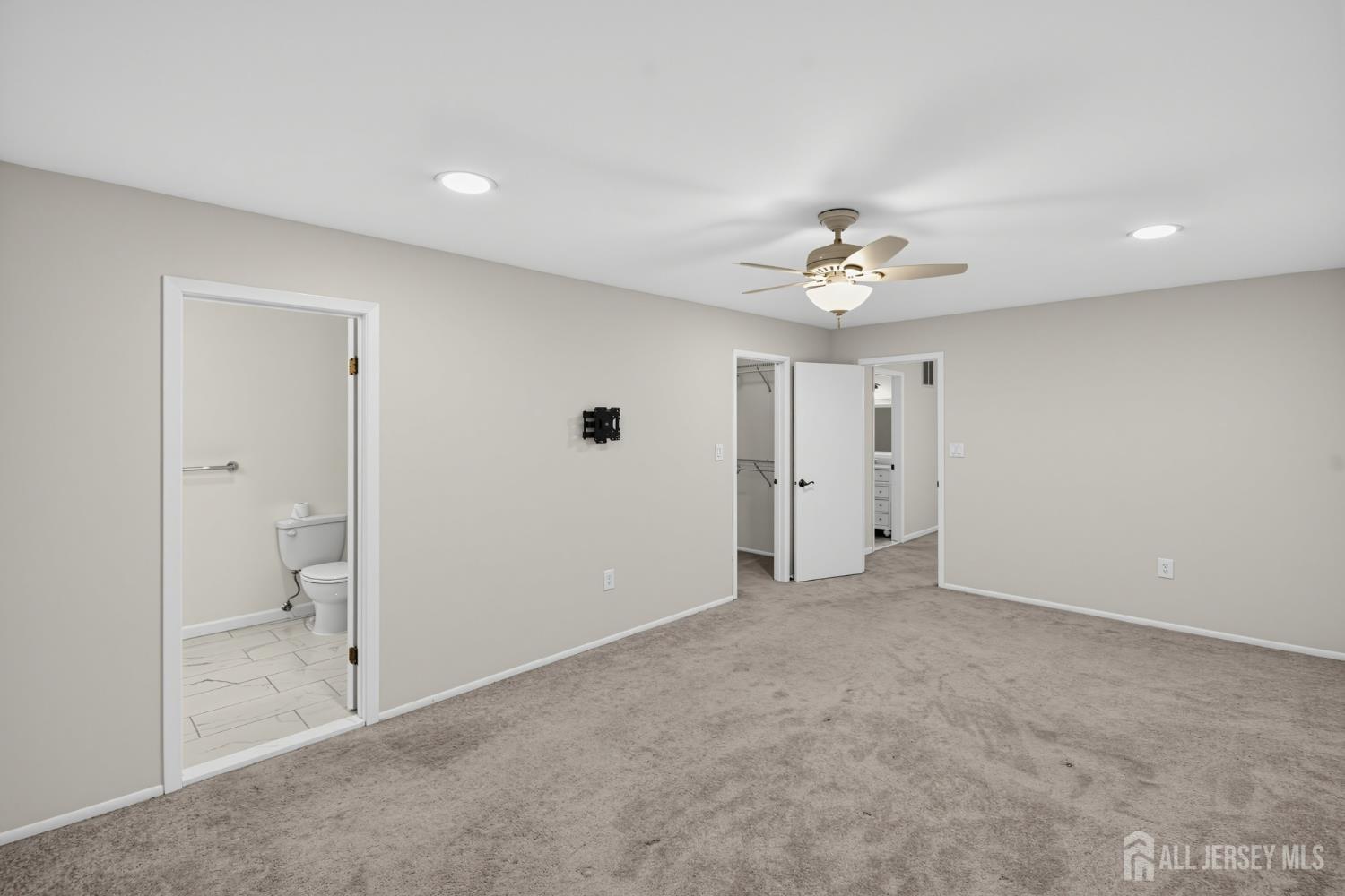 38 Ventura Court Old Bridge NJ 08857