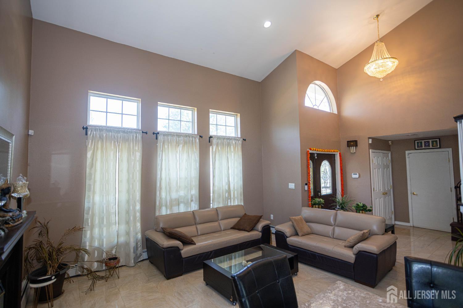29 Major Drive Sayreville NJ 08872
