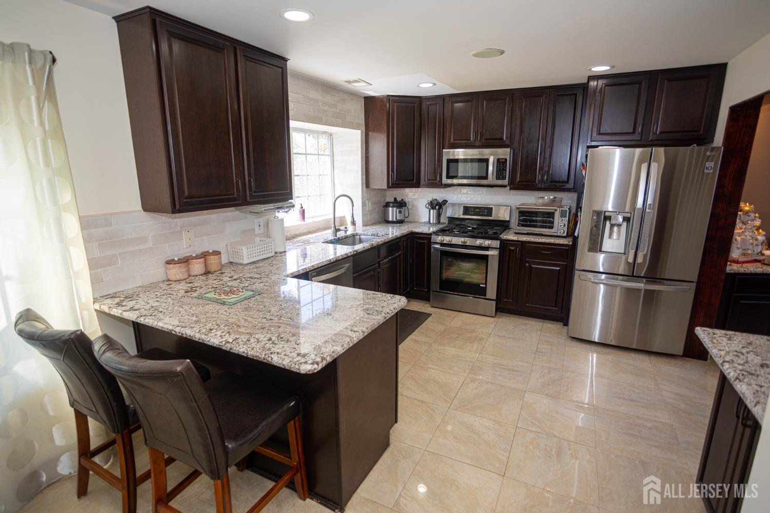 29 Major Drive Sayreville NJ 08872