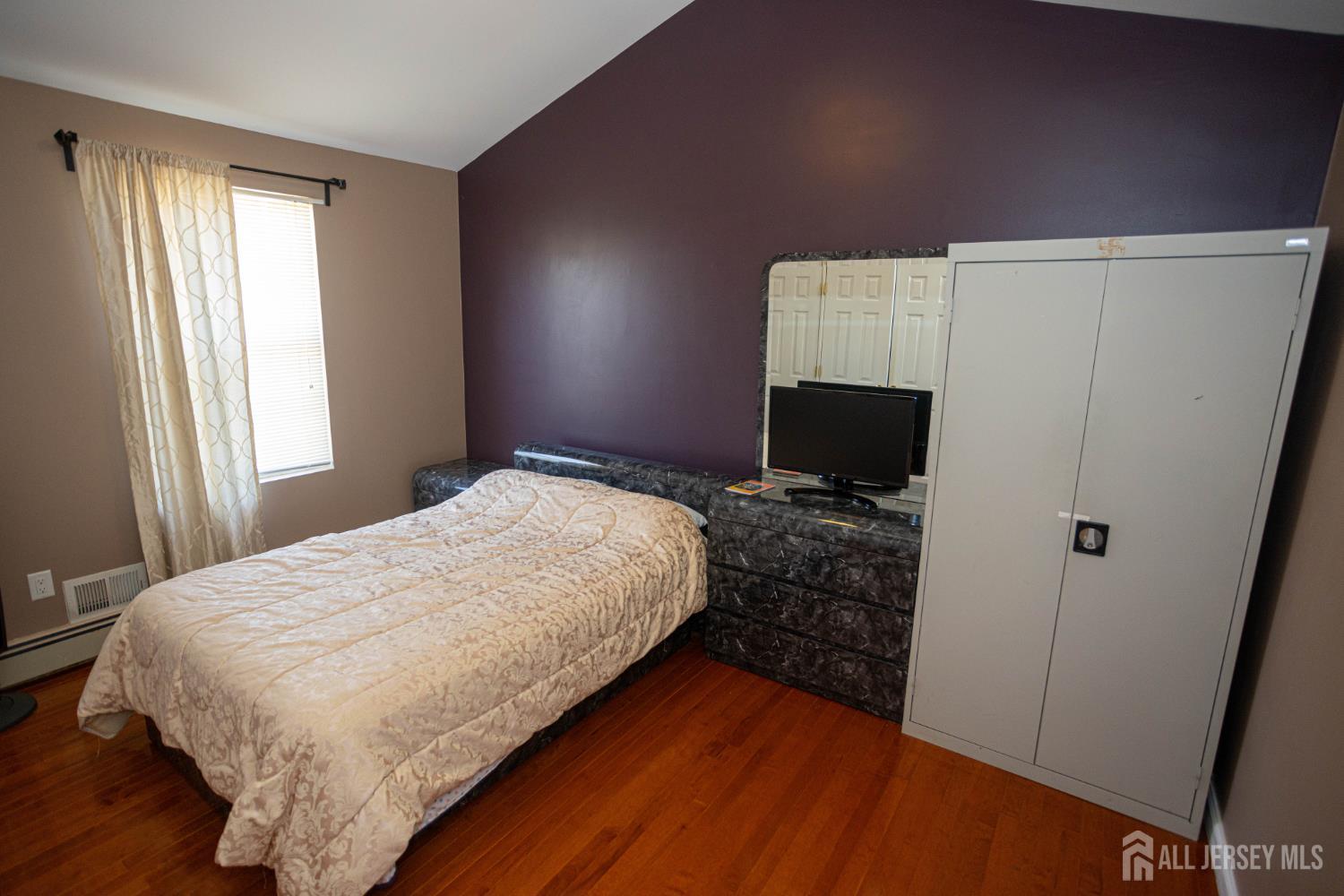 29 Major Drive Sayreville NJ 08872
