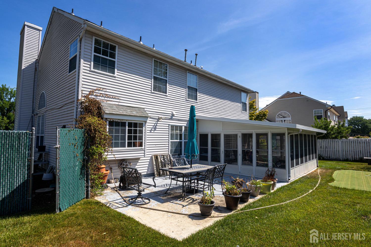29 Major Drive Sayreville NJ 08872