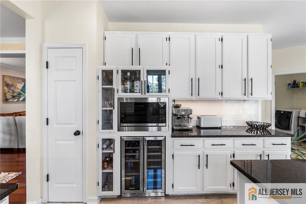 5 Woodfield Court Franklin NJ 08540