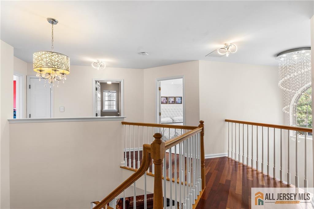 5 Woodfield Court Franklin NJ 08540
