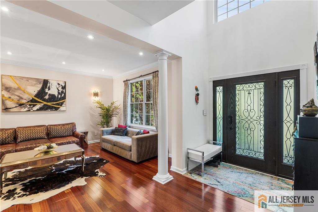 5 Woodfield Court Franklin NJ 08540