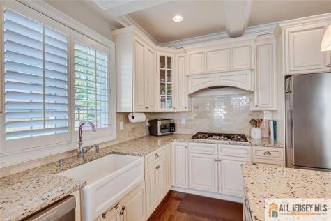 208 Harvard Avenue Metuchen NJ 08840