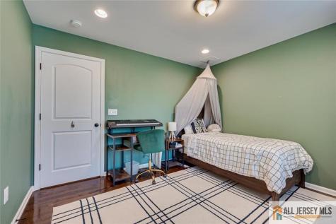 208 Harvard Avenue Metuchen NJ 08840