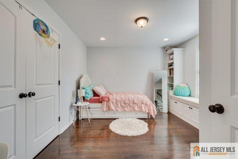 208 Harvard Avenue Metuchen NJ 08840