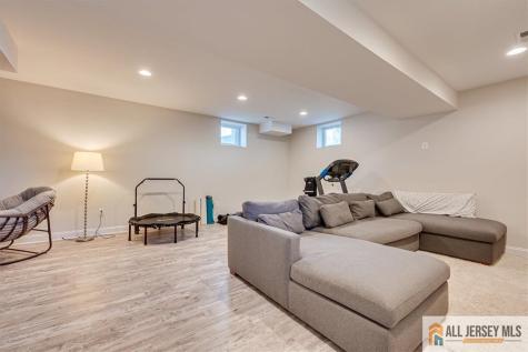 208 Harvard Avenue Metuchen NJ 08840
