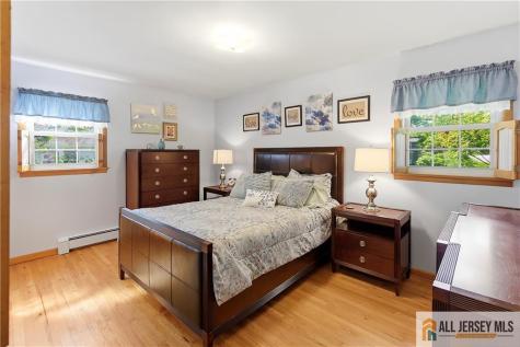 708 Sunbrite Lane Piscataway NJ 08854