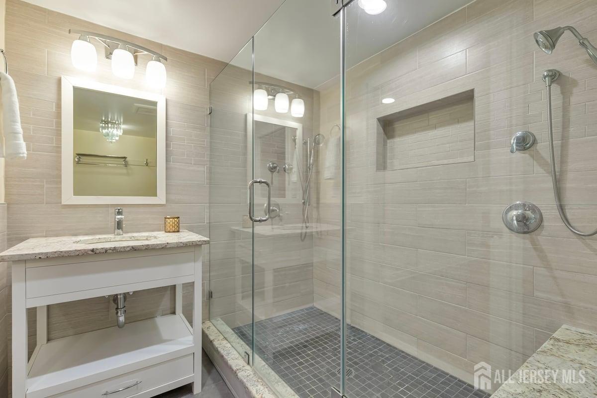 403 New Dover Road Colonia NJ 07067