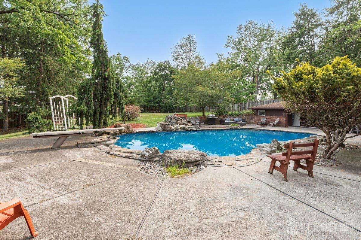 403 New Dover Road Colonia NJ 07067