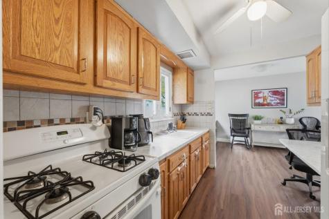 38 Wendy Road Woodbridge Proper NJ 07067