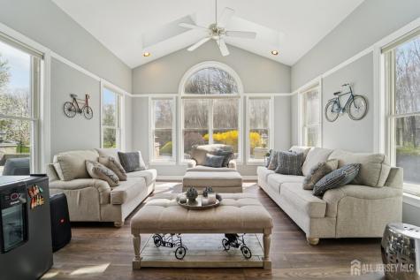 2 Harvest Lane Washington NJ 07853