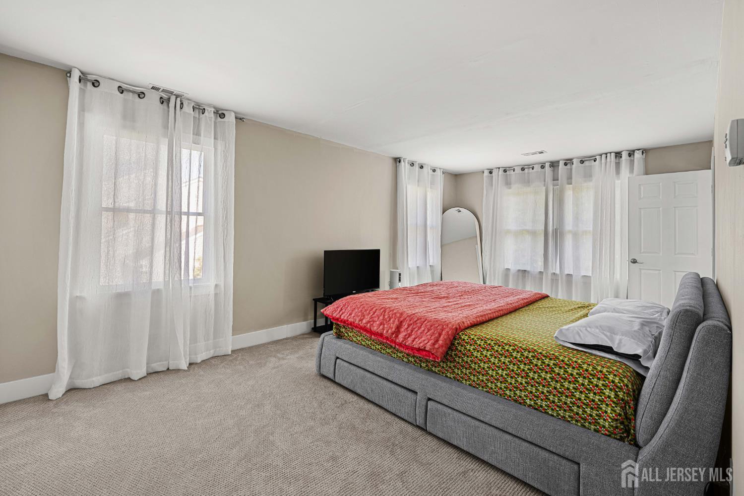 52 Krebs Road Plainsboro NJ 08536