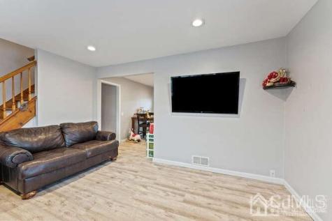 14 Seymour Avenue Woodbridge Proper NJ 07095