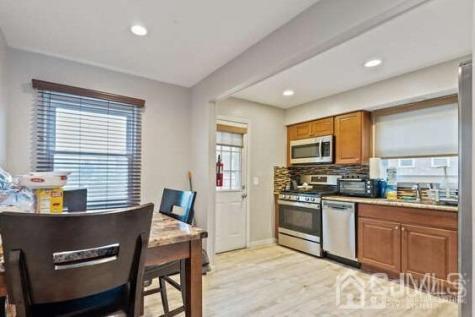 14 Seymour Avenue Woodbridge Proper NJ 07095