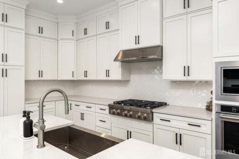 2 Evelyn Court Cranbury NJ 08512