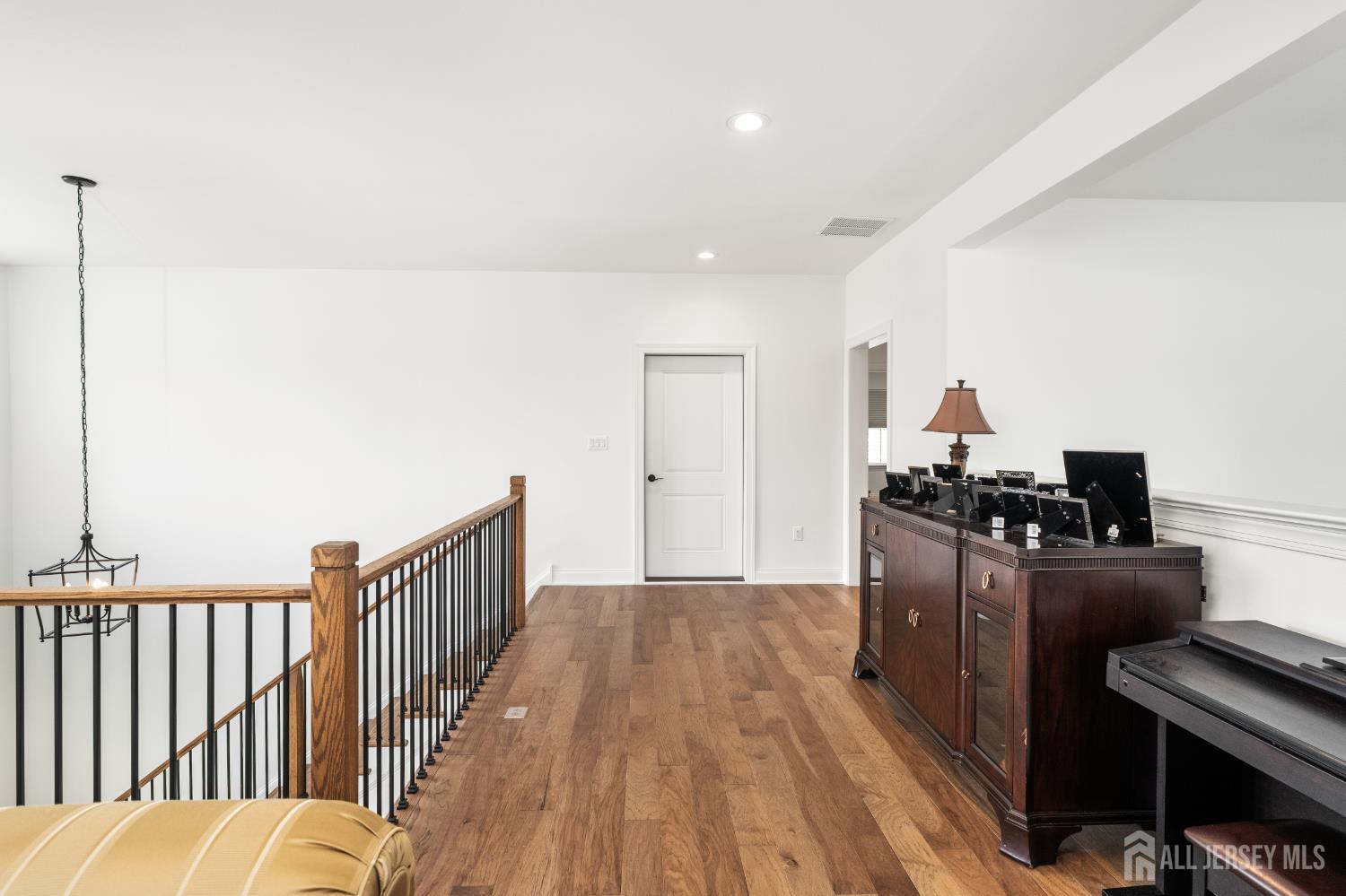 2 Evelyn Court Cranbury NJ 08512