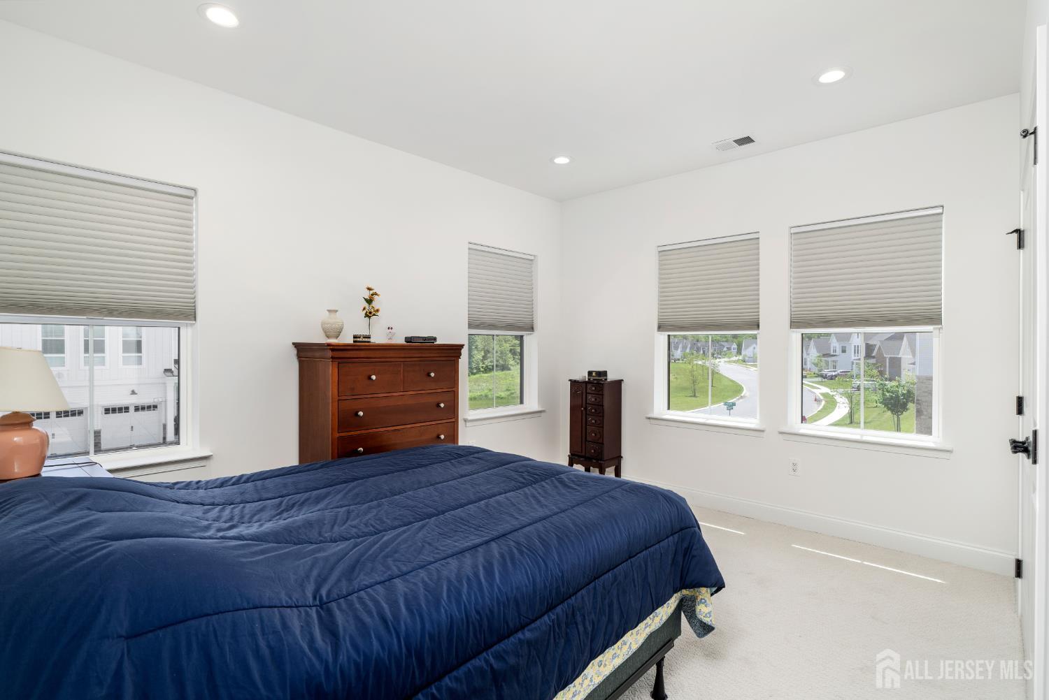 2 Evelyn Court Cranbury NJ 08512