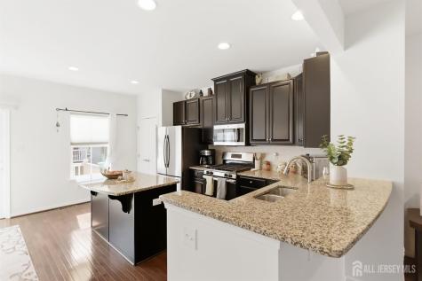 302 Bayside Court South Amboy NJ 08879