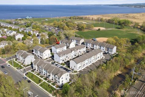 302 Bayside Court South Amboy NJ 08879