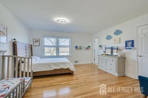 2 Highview Drive Woodbridge Proper NJ 07095