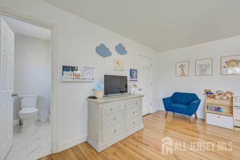 2 Highview Drive Woodbridge Proper NJ 07095