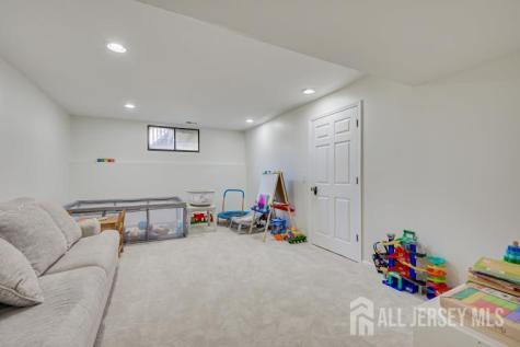 2 Highview Drive Woodbridge Proper NJ 07095
