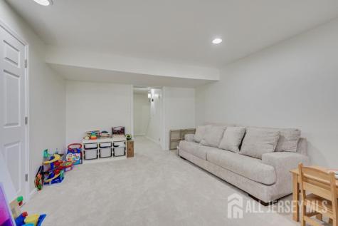 2 Highview Drive Woodbridge Proper NJ 07095